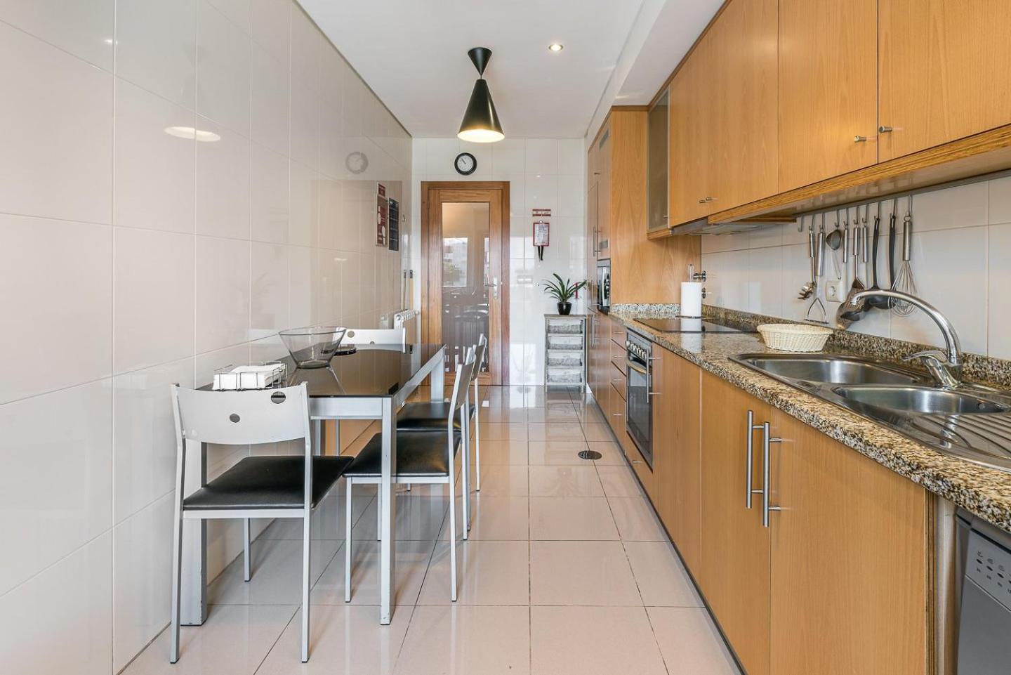 Guestready - Luxe Living By The Pool Lejlighed Póvoa de Varzim Eksteriør billede